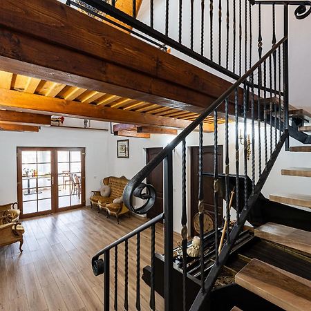 فندق Casa Cu Magnolii بيونيله إيزيه المظهر الخارجي الصورة